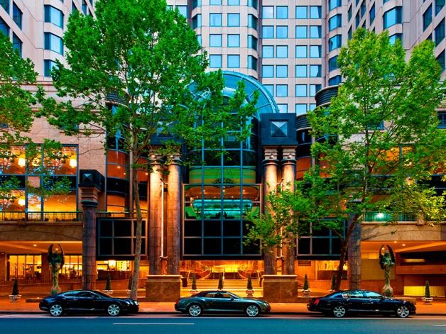 Отель Sheraton On The Park 5*